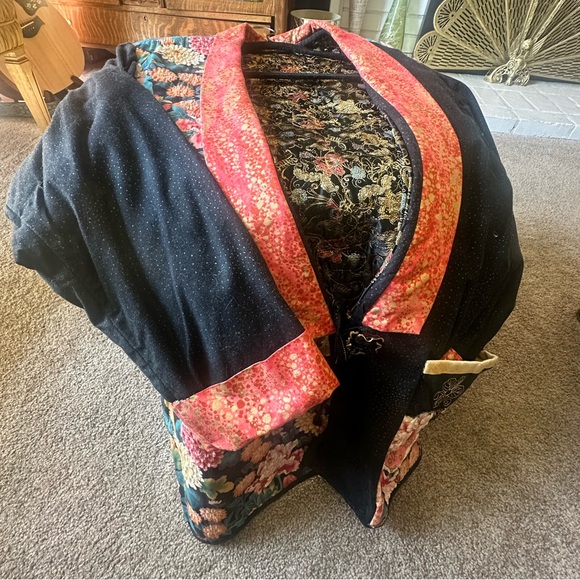 Vintage Handmade Oversized Asian Inspired Blazer - Picture 4 of 13